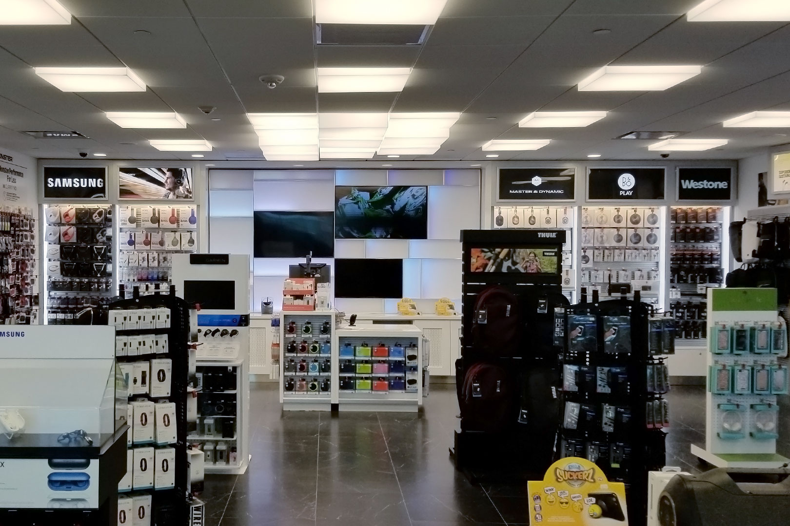 Tech on the go airport retail fixtures